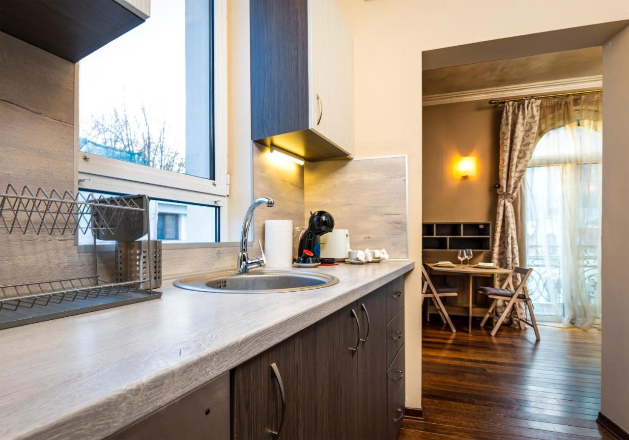 1Bd Apartment With A Cute Balcony In Kapana By Flat Mаnager Plovdiv Esterno foto